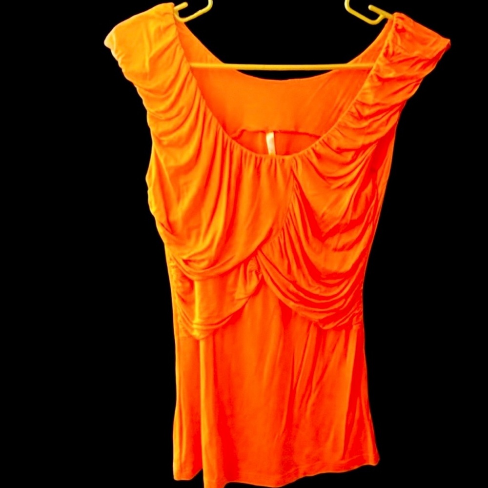 Easel Bright Orange Top Size Large Never Worn Once Runs Small